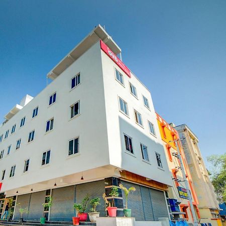 Super Hotel O White Ridge Sururnagar Экстерьер фото