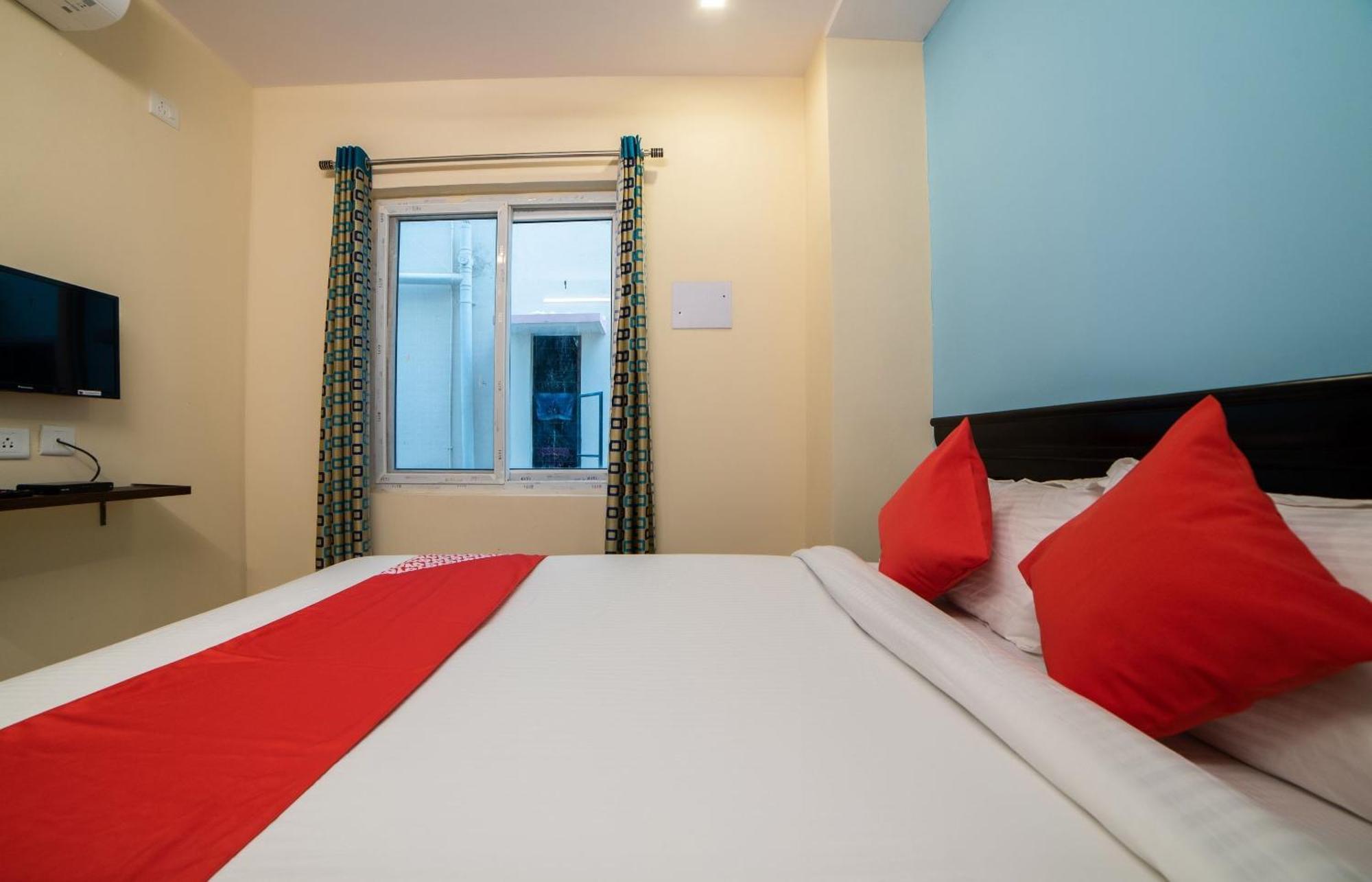 Super Hotel O White Ridge Sururnagar Экстерьер фото